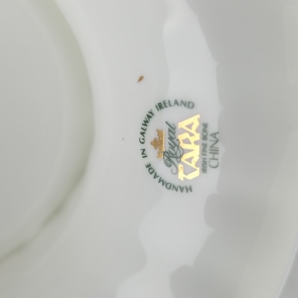 Royal Tara Irish Fine Bone China Blue Corn Flower Pillar Candle Holder - Picture 4 of 13